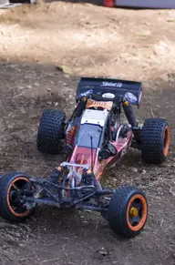 RACING-1.webp