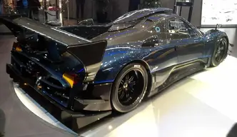 Pagani_Zonda_Revolucion_02_--_Geneva_Motor_Show_--_2014-03-09.webp