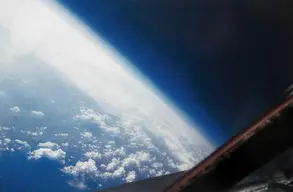 1280px-View_from_the_SR-71_Blackbird.webp