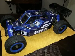 Losi 5B With Body.webp Losi 5B With Body.webp