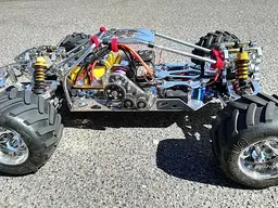 buggy-hjemmelavet_-paa-gulvet.webp