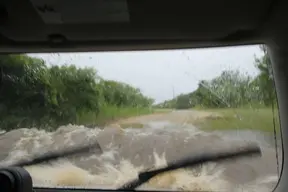 yeah, the entire vehicle was under water, but still breathing air. No snorkle.webp